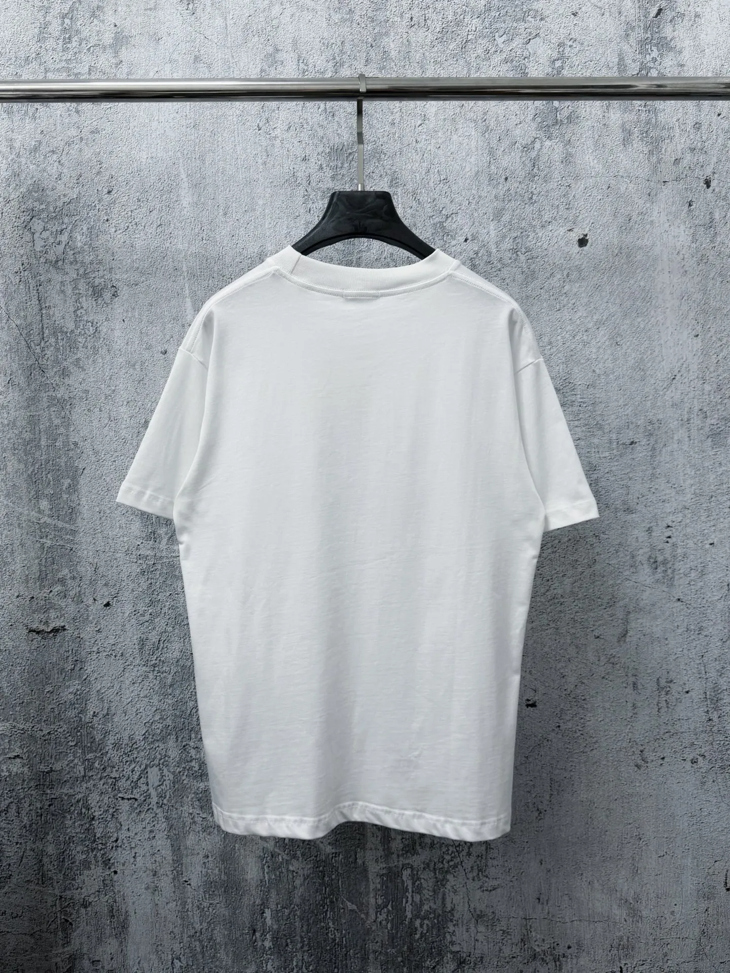 【Balenciaga】 ➕ ， ， ， 。 ， ， ， 。 ， ， 。 ， ， T look， ， ， 。 ：Black White Size：S-XL